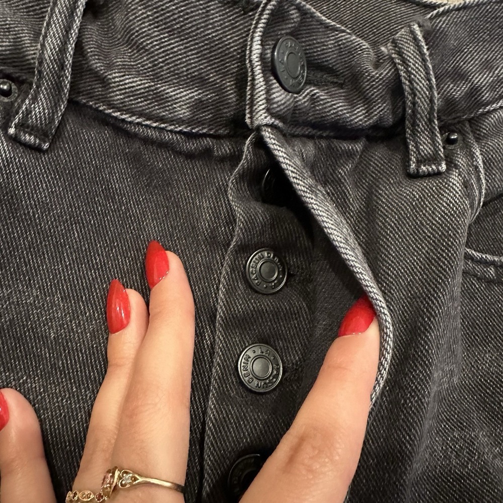 Pacsun Black High Rise Straight Denim Jeans Sz 26 Distressed Button‎ Fly Raw Hem - Picture 5 of 10